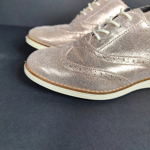 Cole Haan Grand OS Wingtip Casual Dress Sneaker Rose Gold Shimmer Women's Sz 6B - Picture 6 of 9